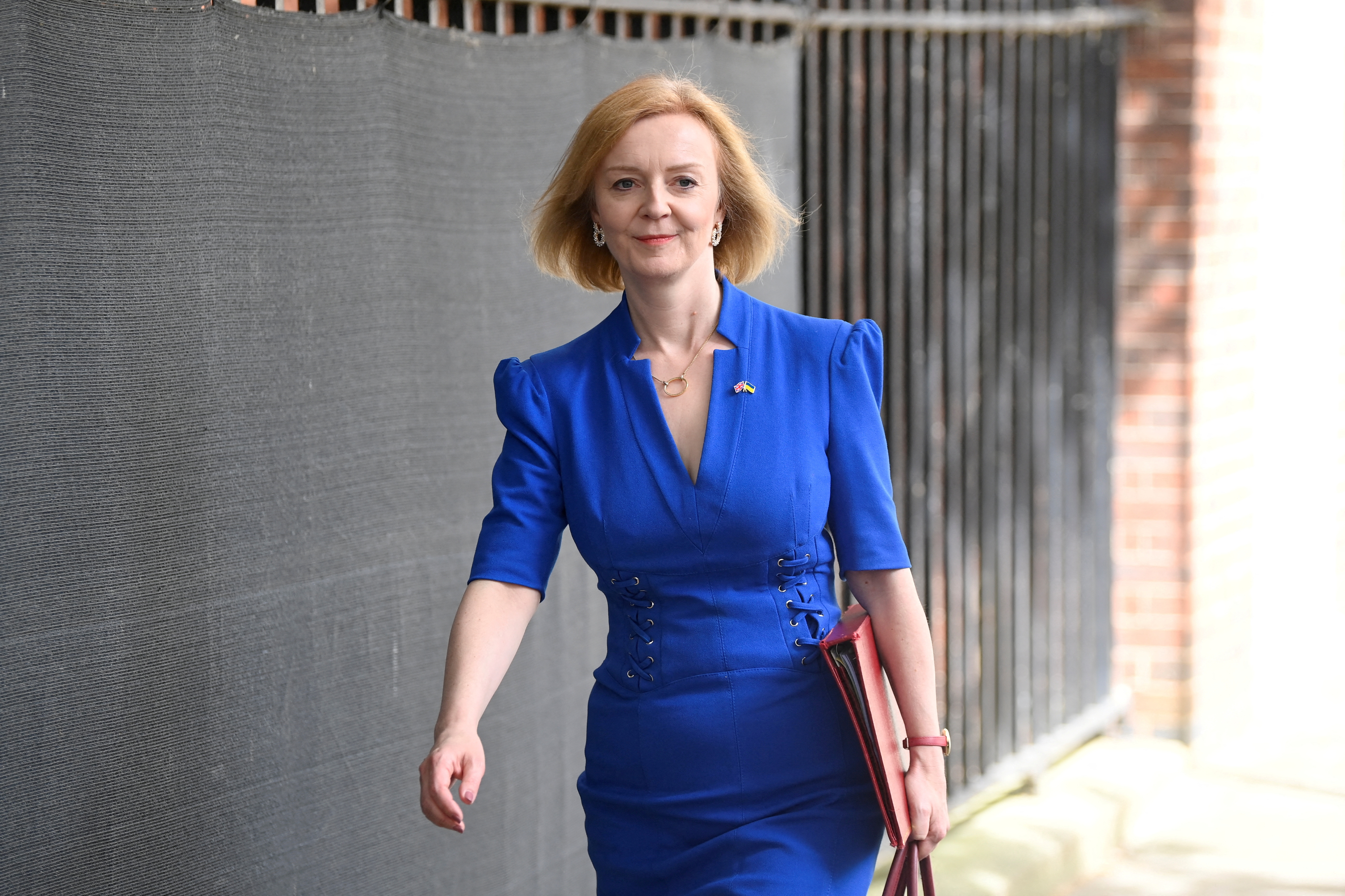 image Liz Truss considers 5% cut in VAT if she becomes PM