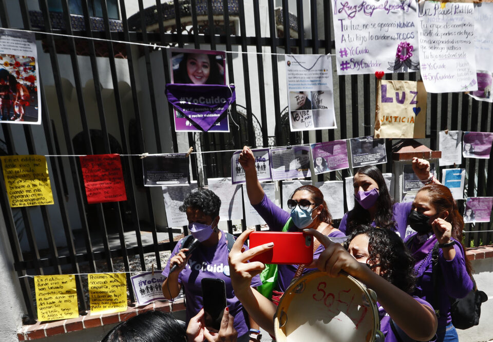 feminists demand justice for the femicide of a woman burned alive in mexico