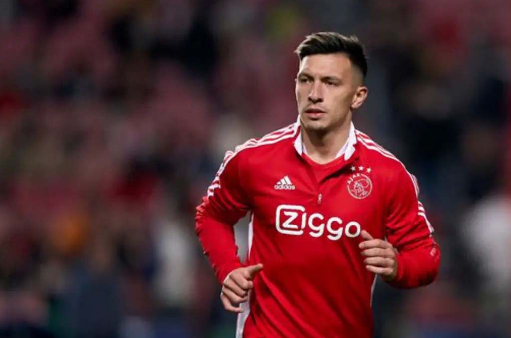 image Manchester United agree 67-million-euro deal to sign Ajax defender Martinez