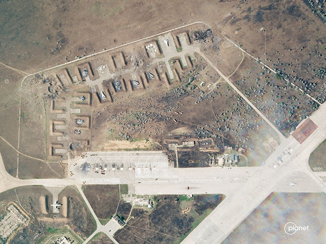 image Satellite pictures show devastation at Russian air base in Crimea
