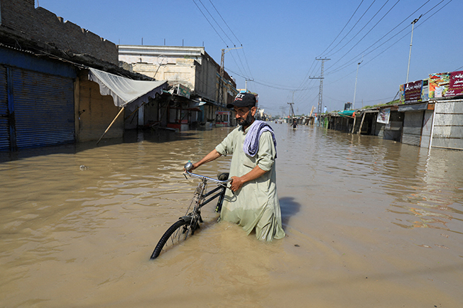 image Cataclysmic floods in Pakistan kill 1,100