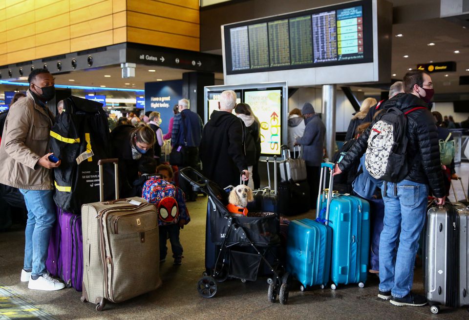image US wants airlines to boost help for stranded, delayed passengers