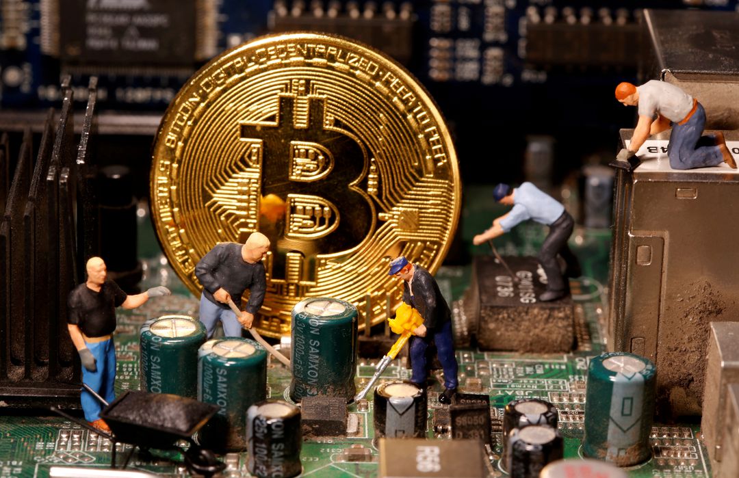 image Bitcoin falls below $19,000 as cryptos creak under rate hike risk