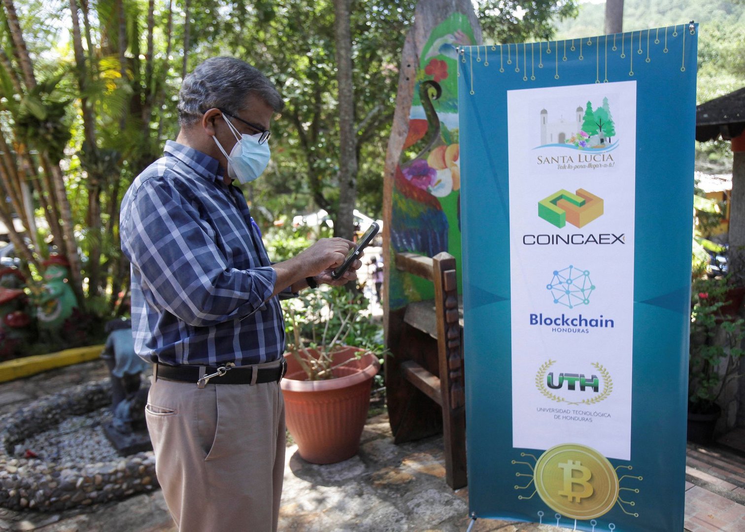 image Honduras launches &#8216;Bitcoin Valley&#8217; in the tourist town of Santa Lucia