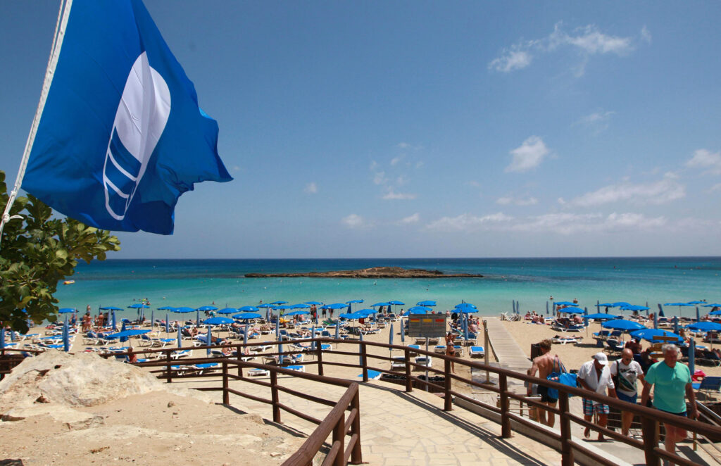 ΠΑΡΑΛΙΑ fig tree bay ΠΡΩΤΑΡΑΣ ΓΑΛΑΖΙΑ ΣΗΜΑΙΑ