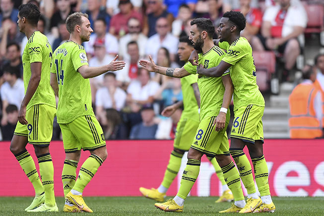 image Fernandes on target as Man United sink Southampton