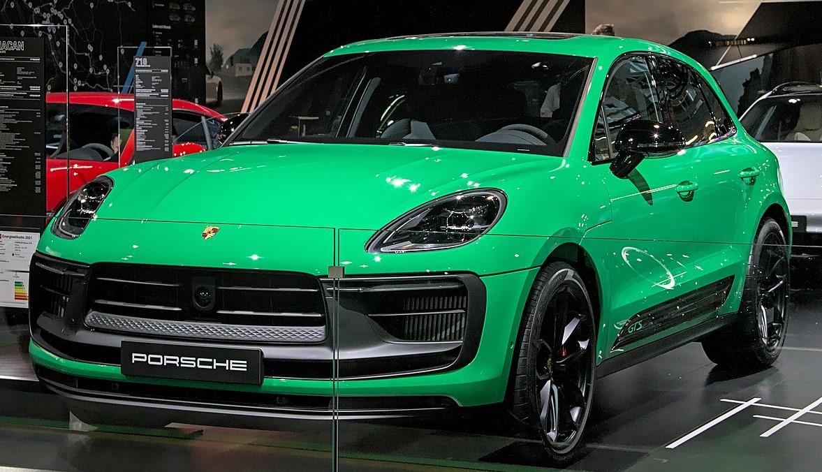 image Porsche expects to make as many electric Macans as combustion versions