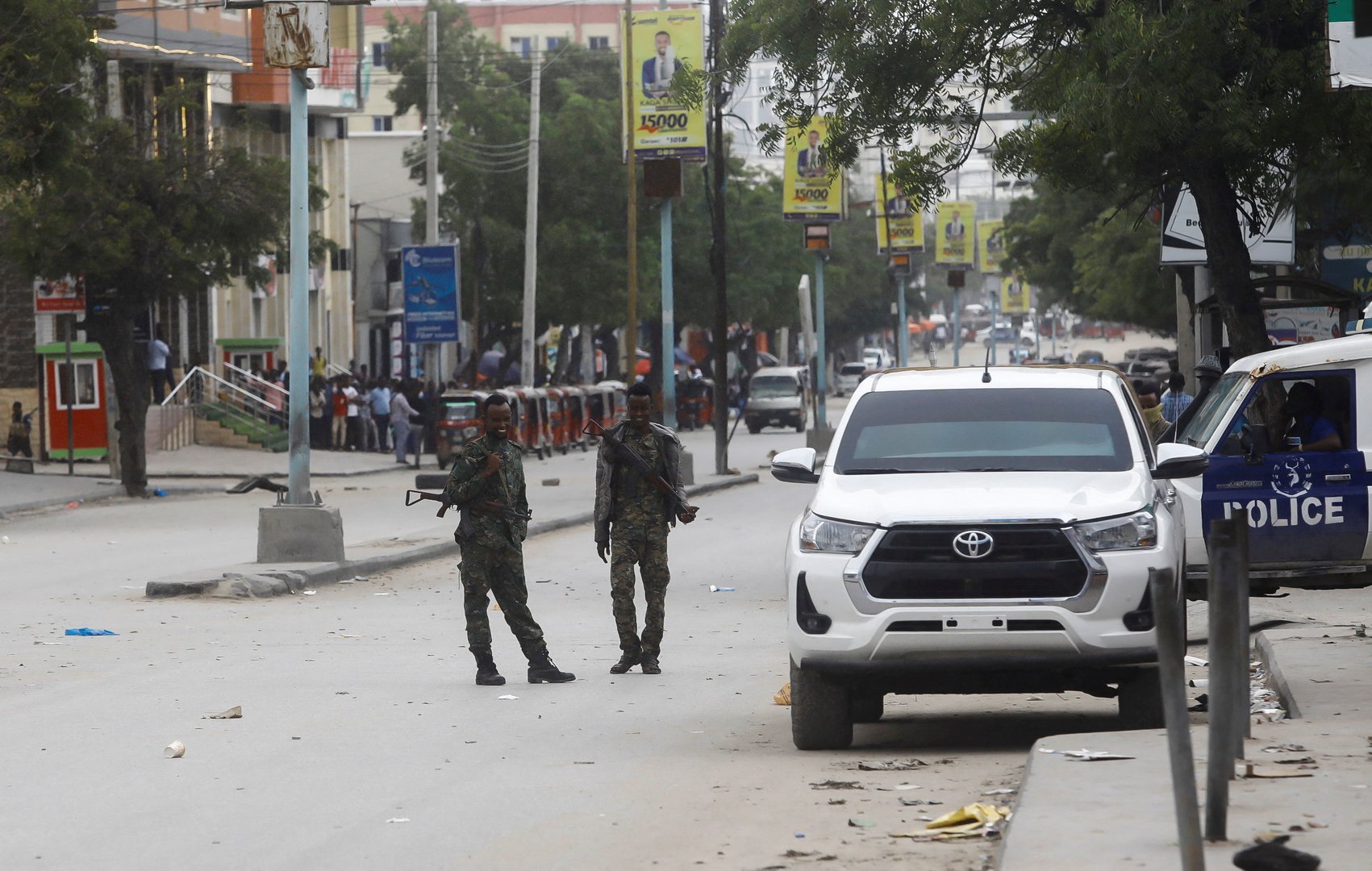 cover At least 12 killed in Somalia hotel siege, hostages held