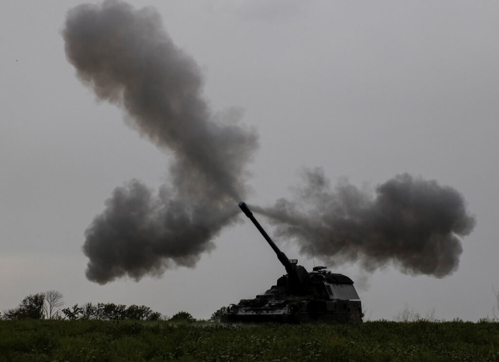 a german self propelled gun panzerhaubitze 2000 fires at the frontline in donetsk region