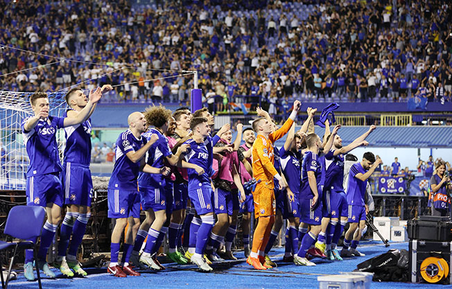 cover Dinamo Zagreb stun Chelsea to win Champions League opener