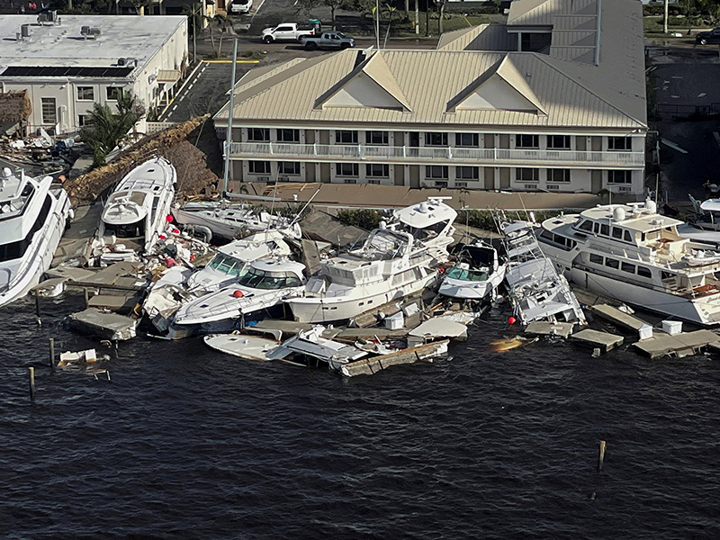 image Death toll in Florida uncertain as Ian takes aim at Carolinas