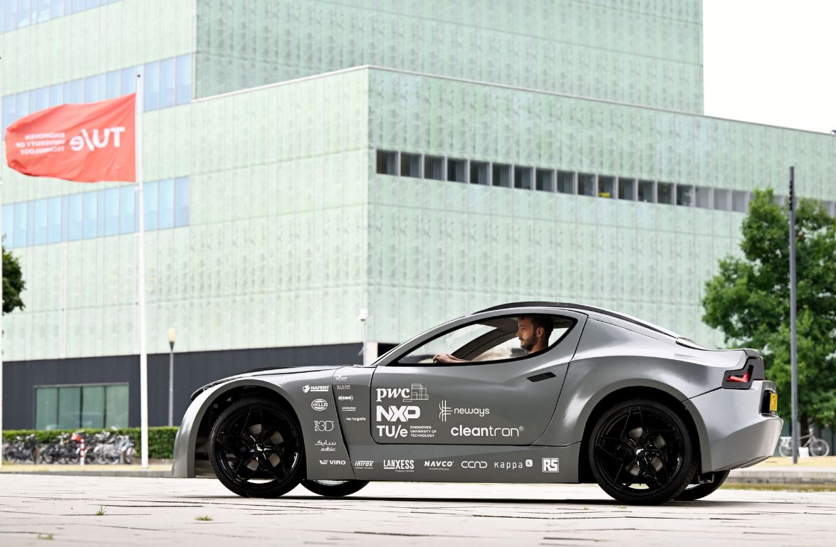 dutch-students-devise-carbon-eating-electric-vehicle-cyprus-mail