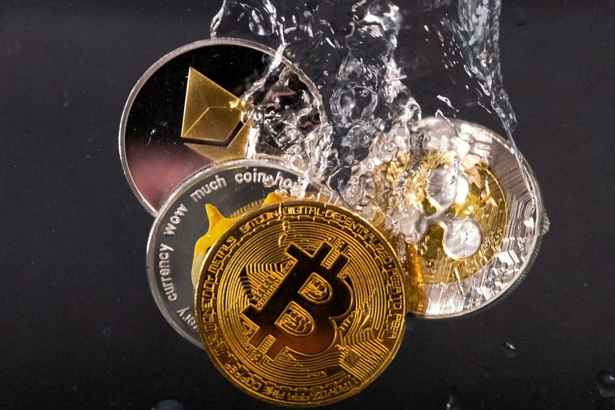 image Hedge funds grow more cautious on crypto after turmoil