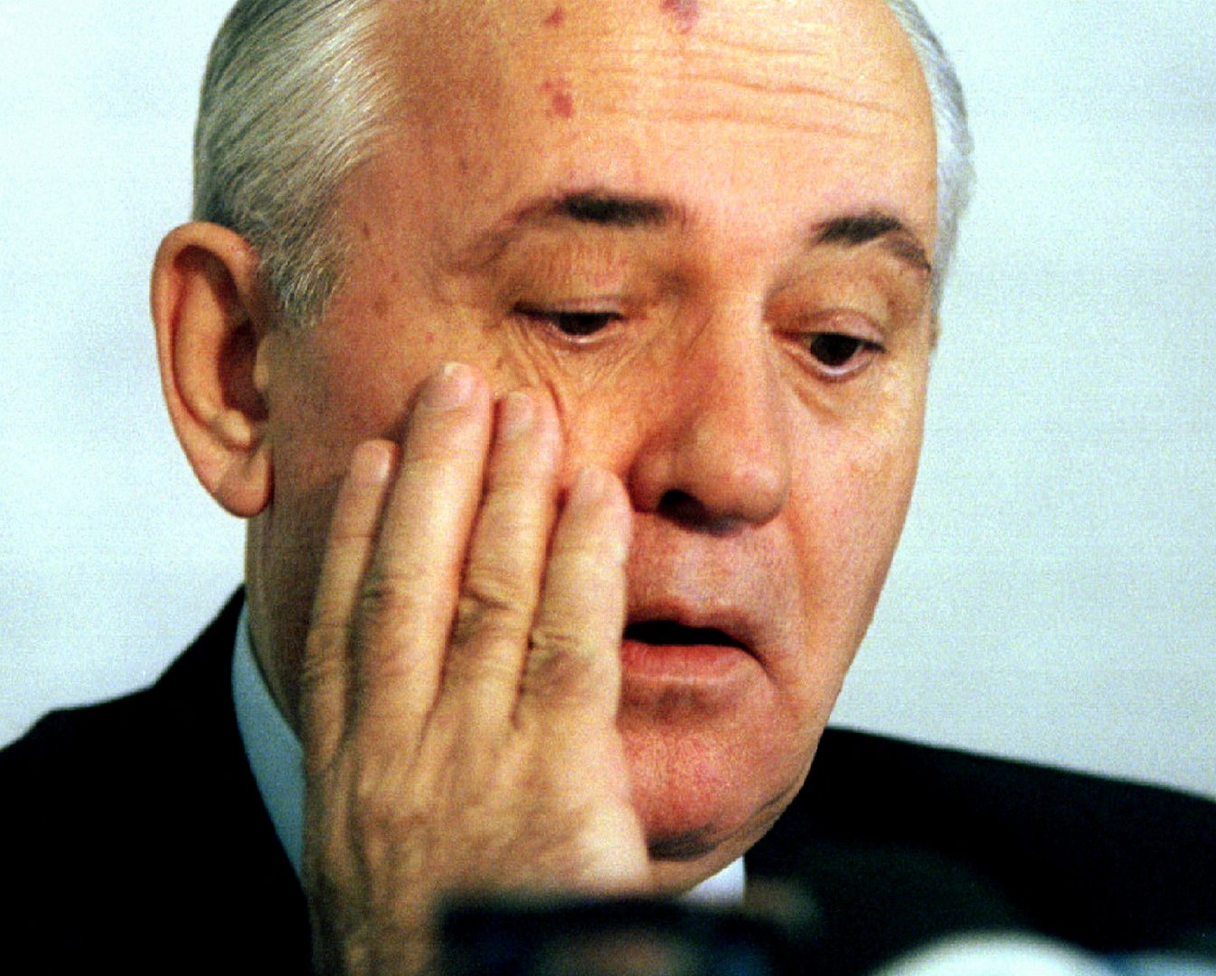 image Gorbachev given cascade of assurances by West
