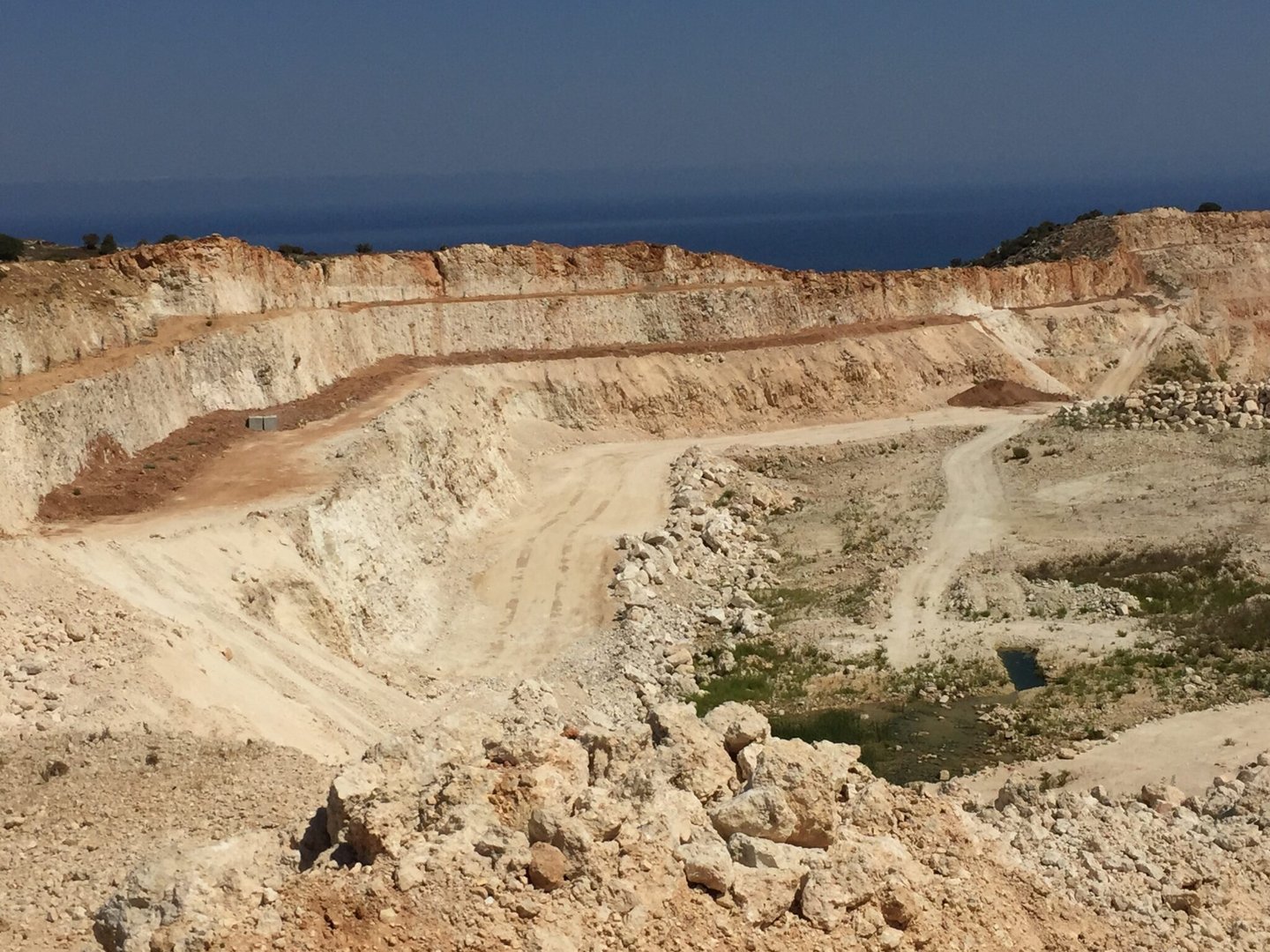 Akel speaks out against quarry expansion