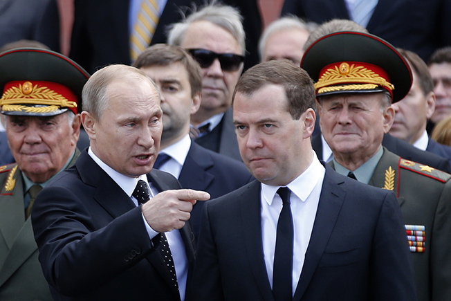 cover Medvedev: We&#8217;d have to use a nuclear weapon if Ukrainian offensive was a success
