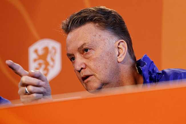 image Van Gaal goes in search of &#8216;penalty killer&#8217; for World Cup