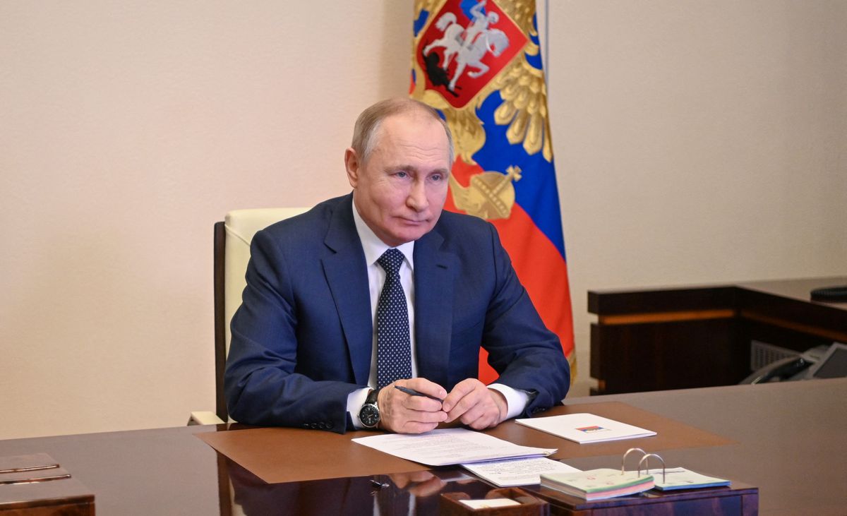 image As Putin signs new law on draft, Russia says spring call-up is running as planned