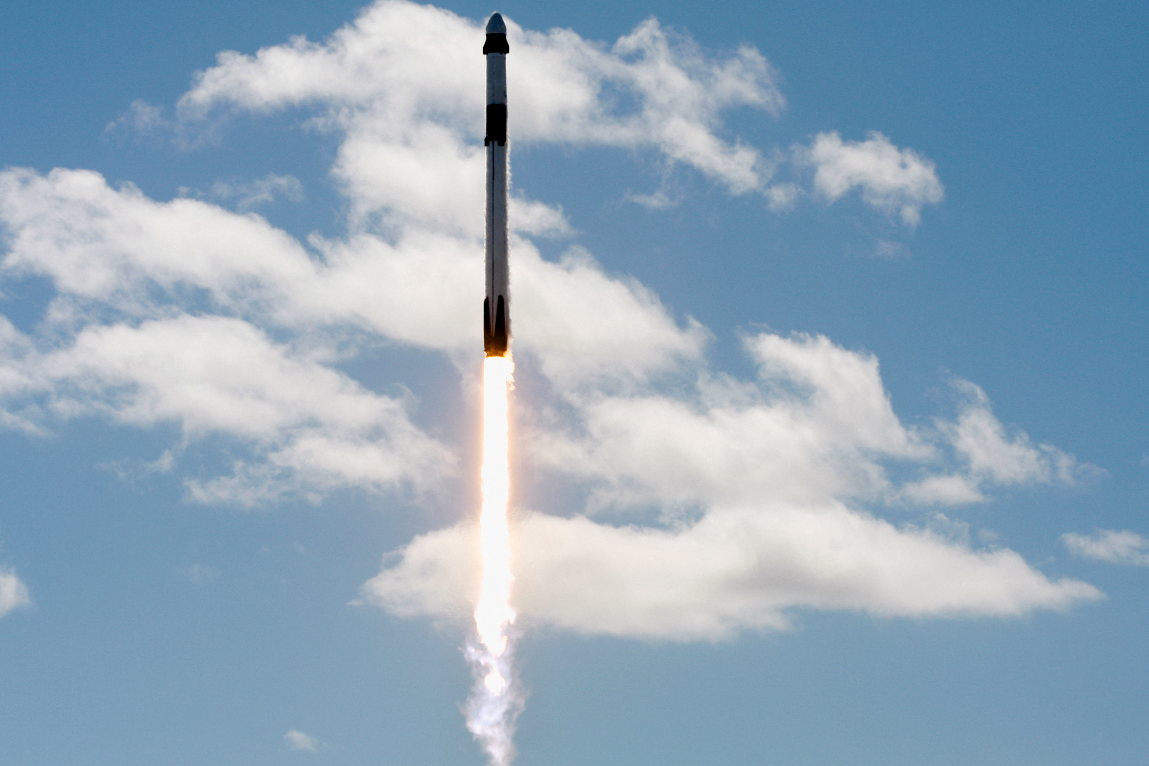 image SpaceX capsule heads to space station ferrying NASA crew and Russian