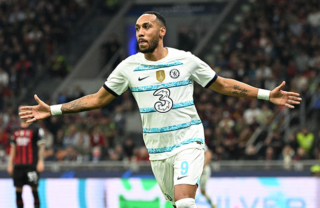 image Chelsea top group with win at Milan
