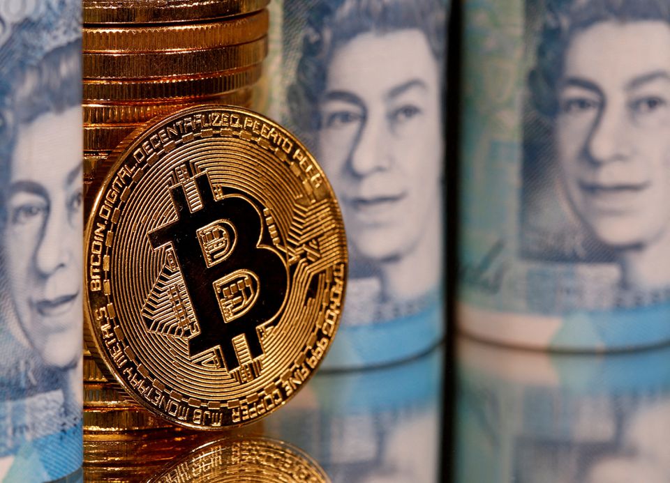 image British pound fiasco boosts bitcoin&#8217;s hedge appeal