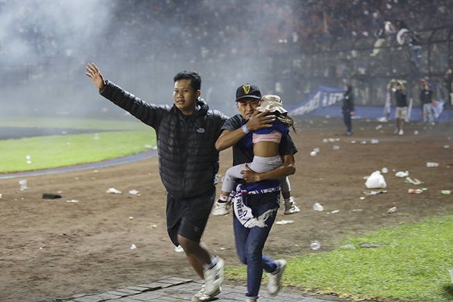 at least 127 people killed during riot following a soccer game in malang