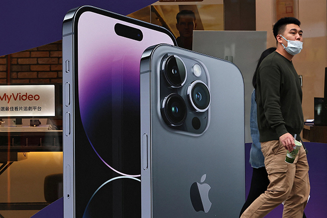 image Apple warns of lower iPhone shipments as Covid hobbles China plant