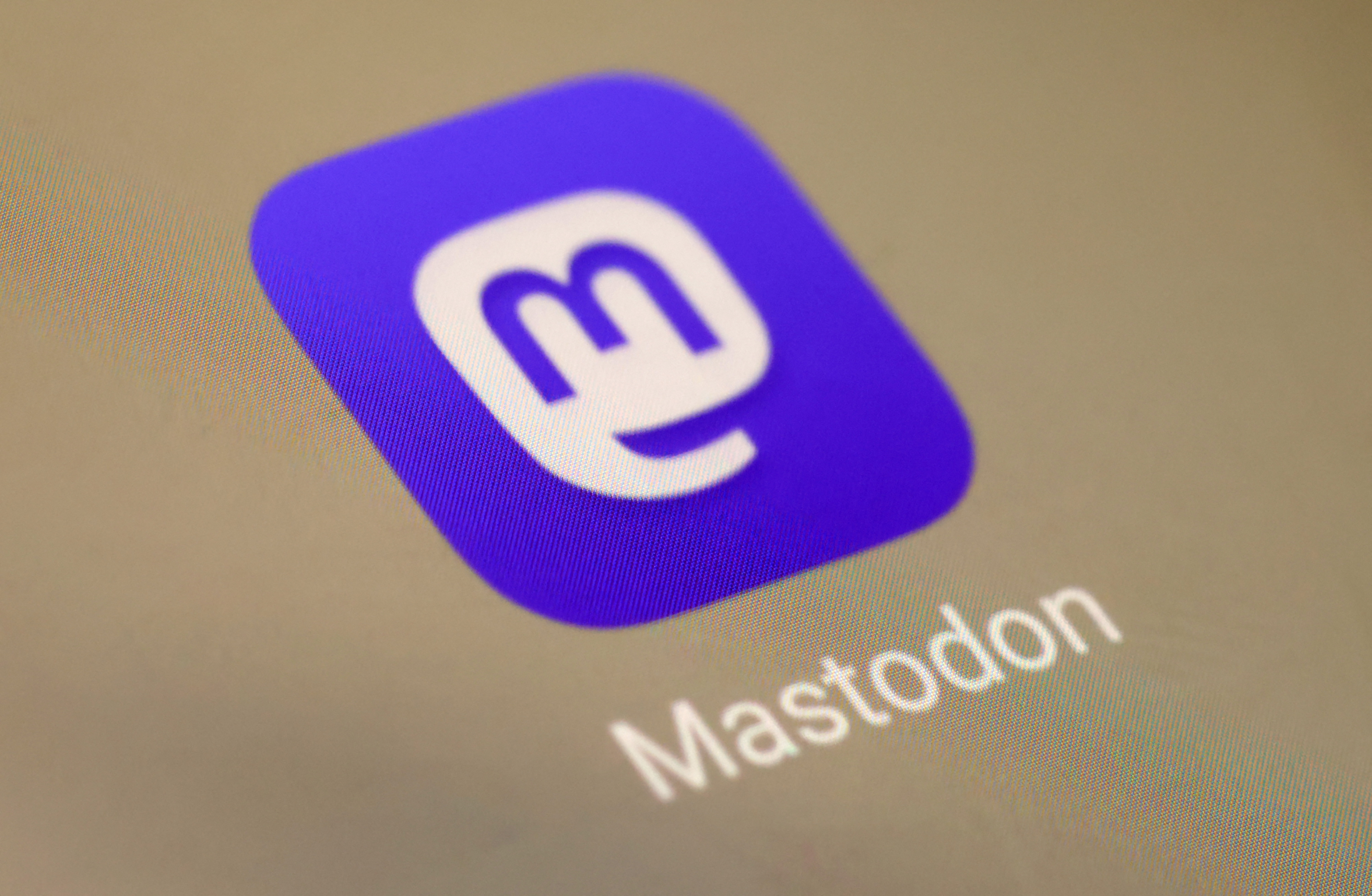image Mastodon: What is the social network hailed as a Twitter alternative?
