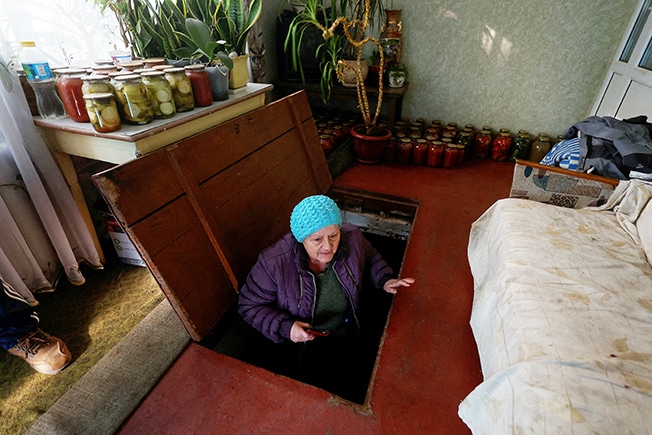 image Fresh wave of Ukrainian refugees expected as Russia targets power