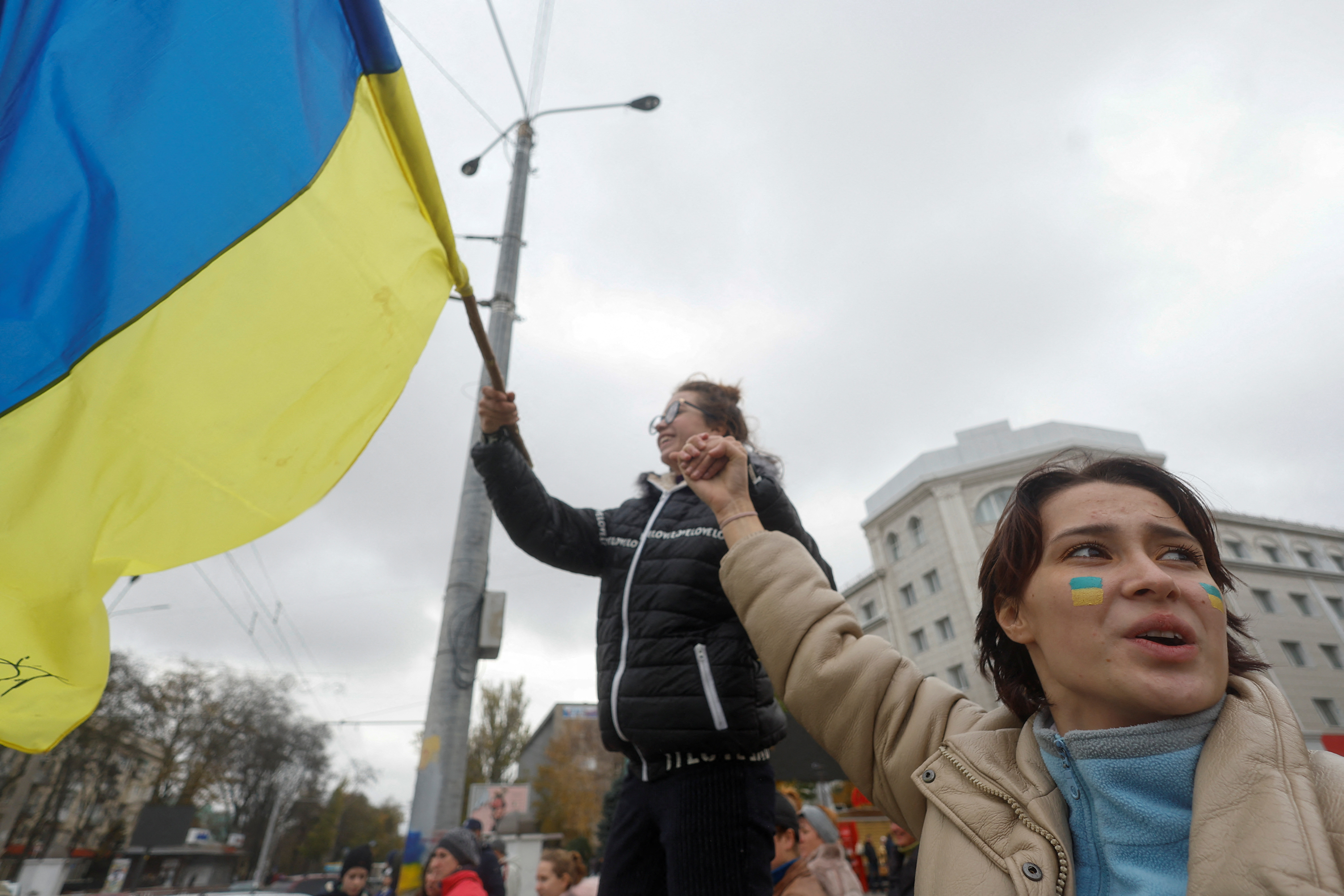 image Zelenskiy says investigators document more than 400 Russian war crimes in Kherson