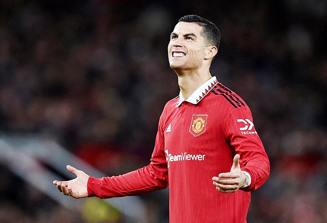 cover Ronaldo accuses Manchester United of betrayal