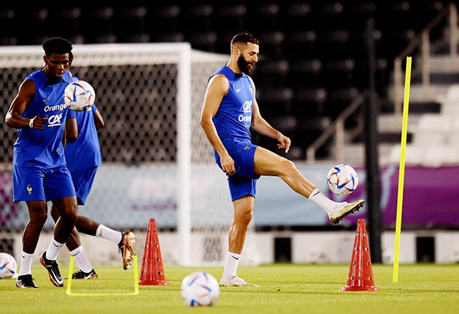 cover France shake off Benzema&#8217;s absence to focus on Australia