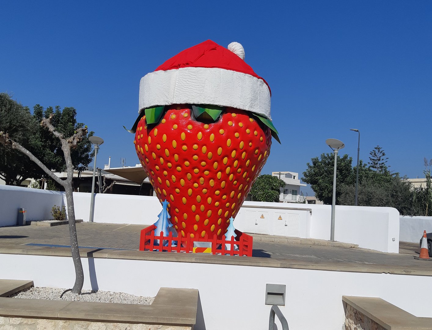 cover Festive strawberry adorns Derynia Christmas village (Updated)