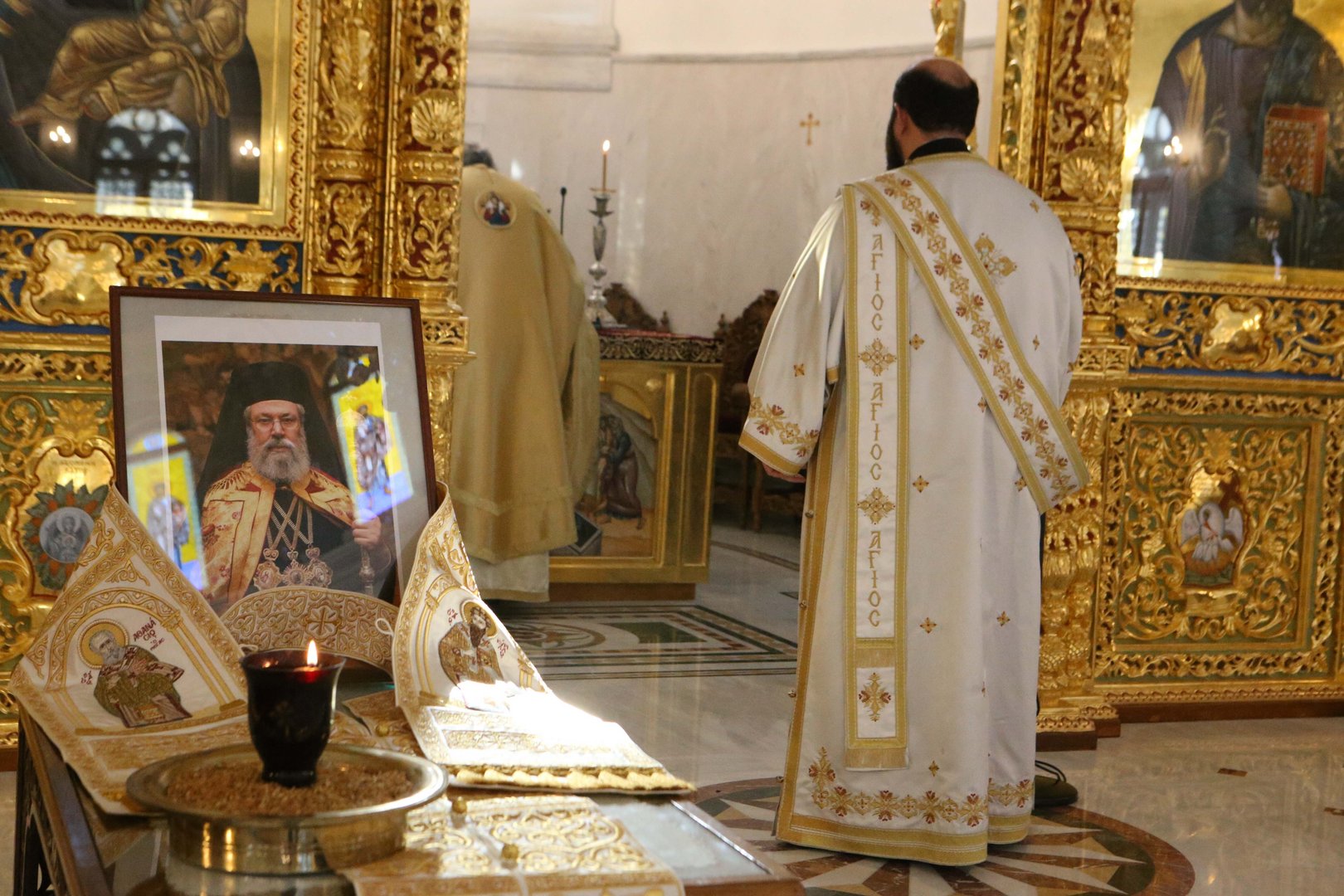 image Book of condolences opens for Archbishop Chrysostomos II (updated)