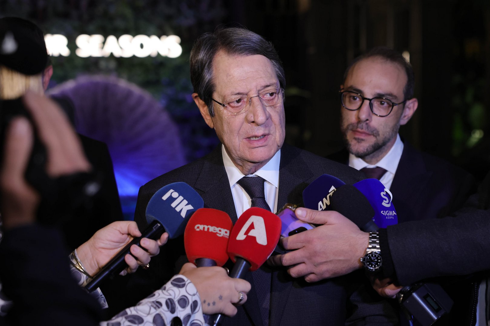 image Anastasiades signs foreclosure law