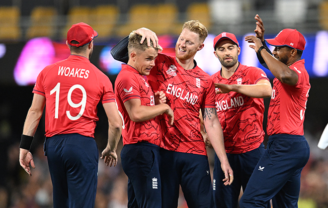 image England beat New Zealand to keep World Cup hopes alive