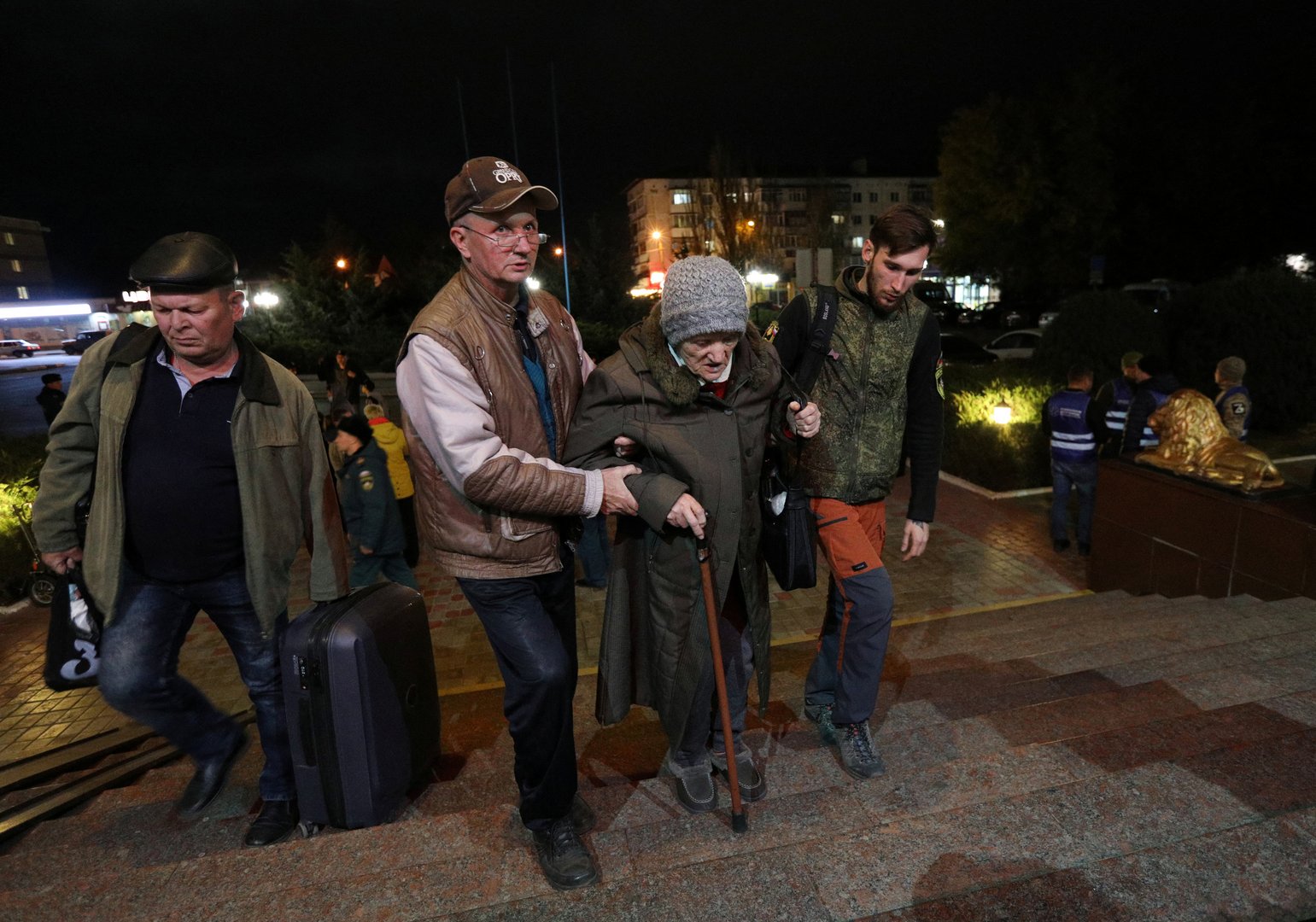 image Ukrainian official describes chaotic Russian withdrawal from strategic city