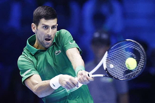 Djokovic extends unbeaten streak, Auger-Aliassime, Medvedev sail