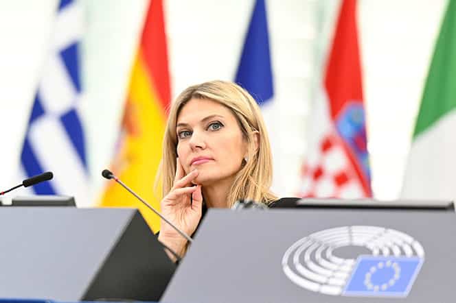 image European Parliament removes Kaili from post over Qatar graft charges