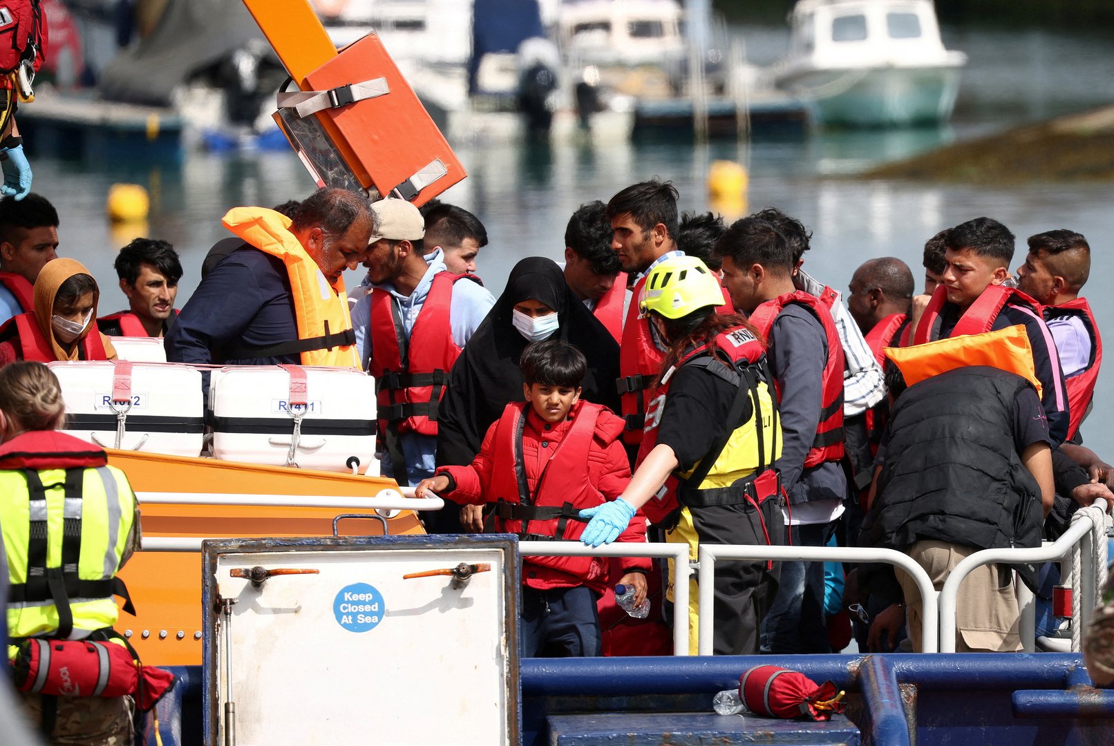 image Four dead after migrant boat capsizes off English coast (updated)