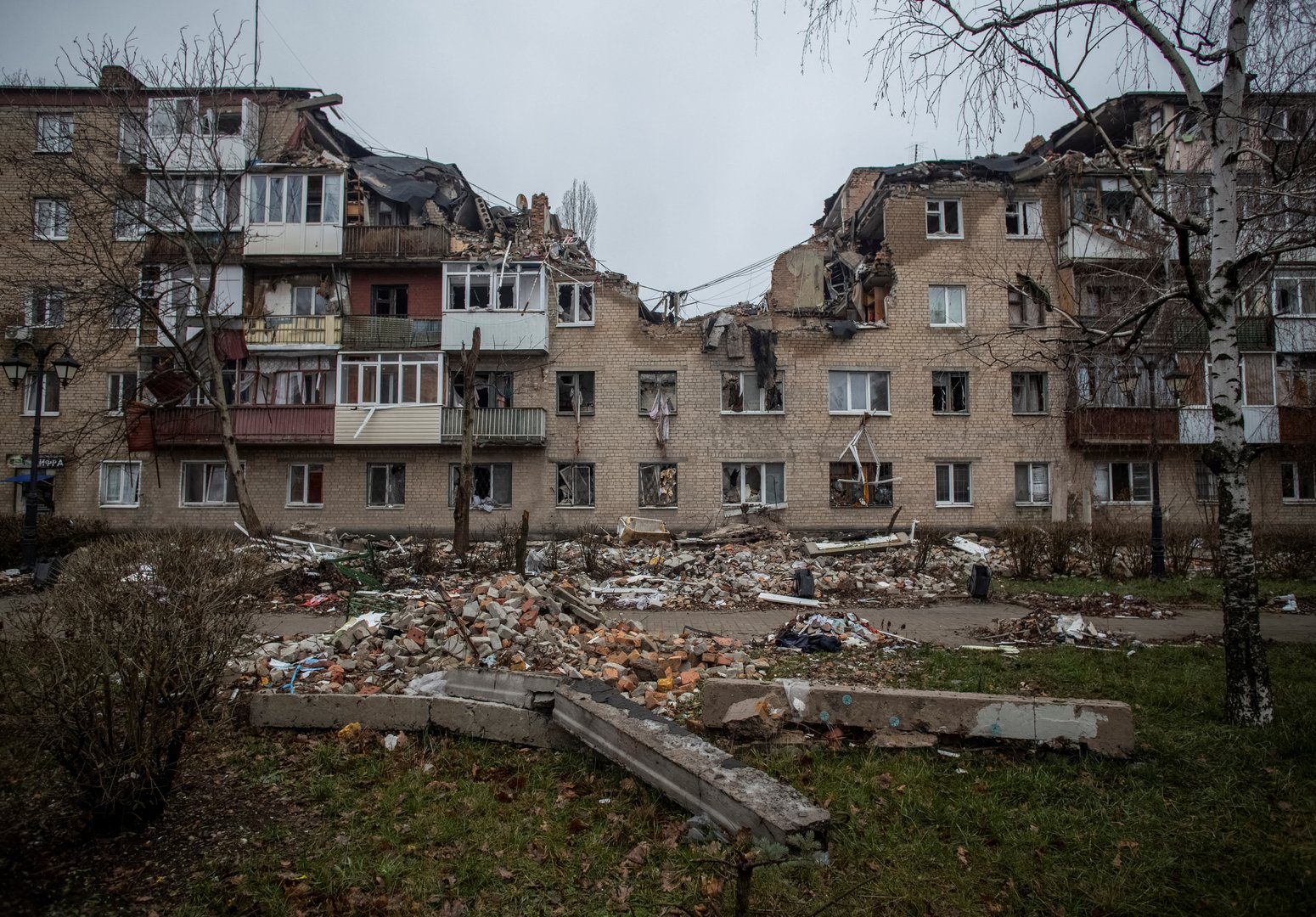 image Russian attacks hit &#8216;critical infrastructure&#8217; in Kyiv and its region