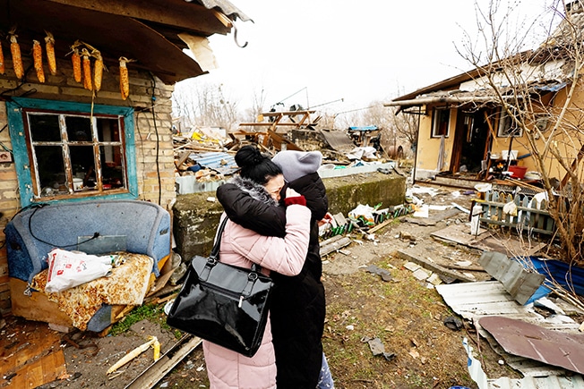 image Russia fires barrage of missiles, Ukraine condemns &#8216;senseless barbarism&#8217; &#8211; Update