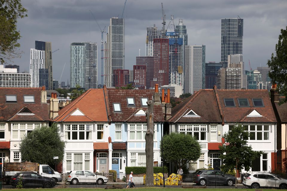 image UK house prices end 2022 on a weaker note after pandemic boom