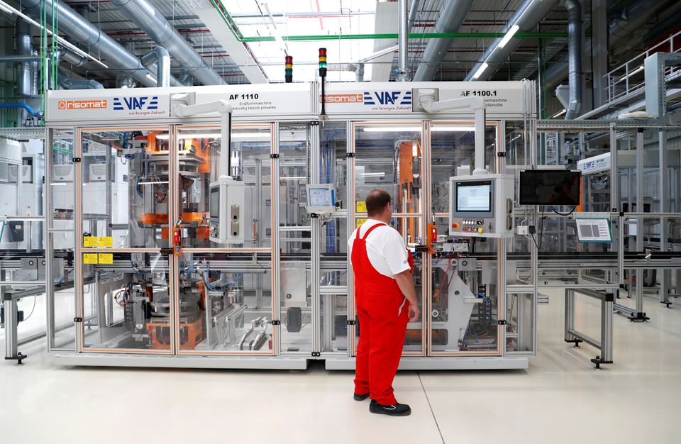 cover German car giants and Asian battery kings: a match made in Hungary