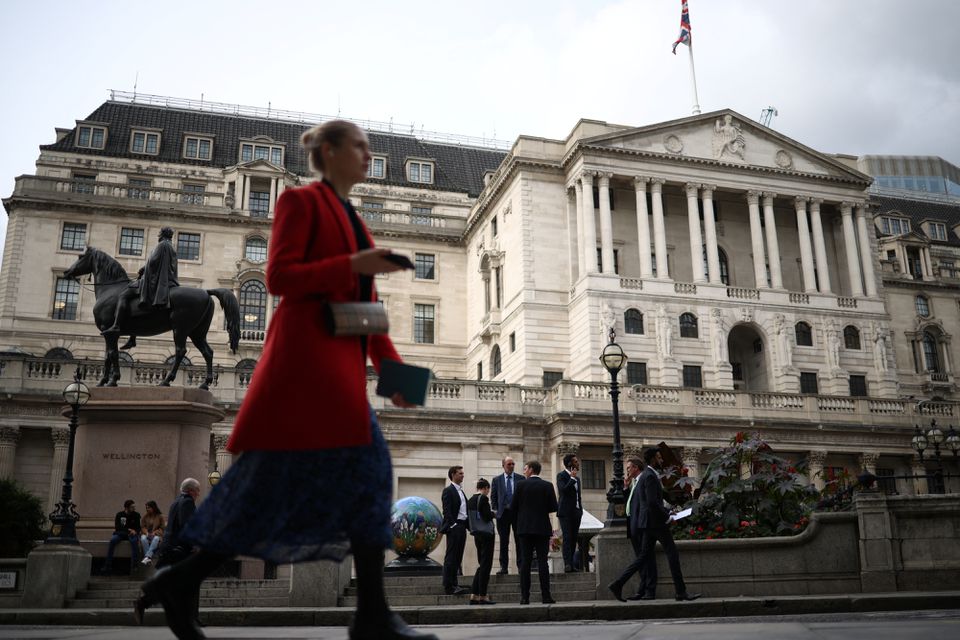 image Bank of England to add 50 bps to Bank Rate on Dec. 15; peak at 4.25 per cent in Q2