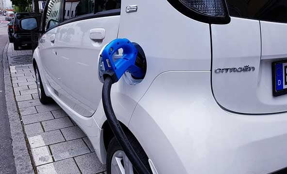 image Goal of 80,000 electric cars by 2030 ‘achievable’