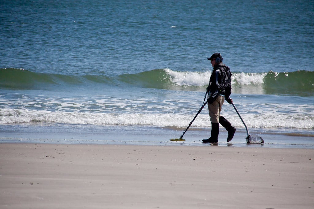 image Man arrested in Paphos for unregistered metal detector