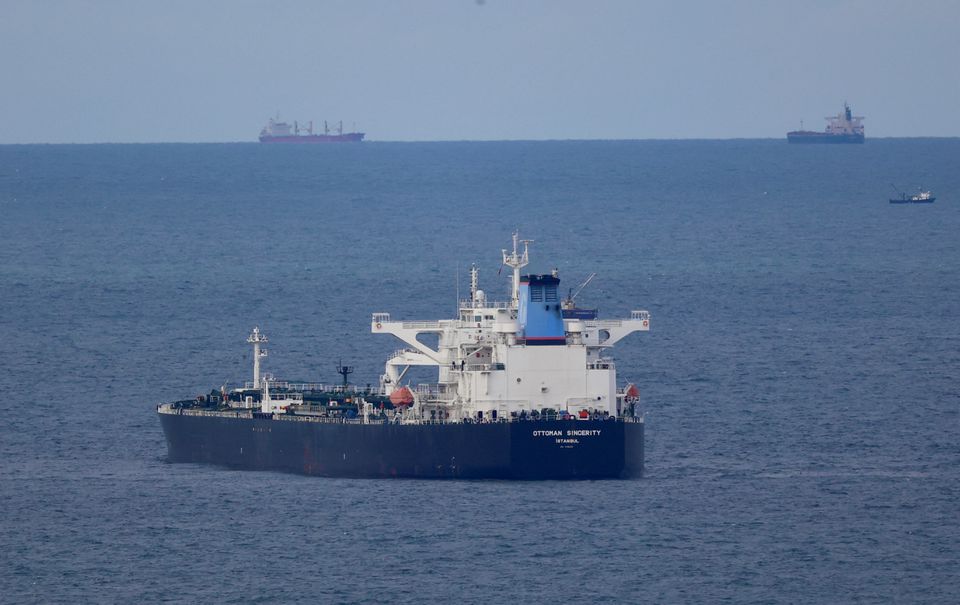 image Tanker delays across Turkish straits not due to Russia oil price cap &#8211; official