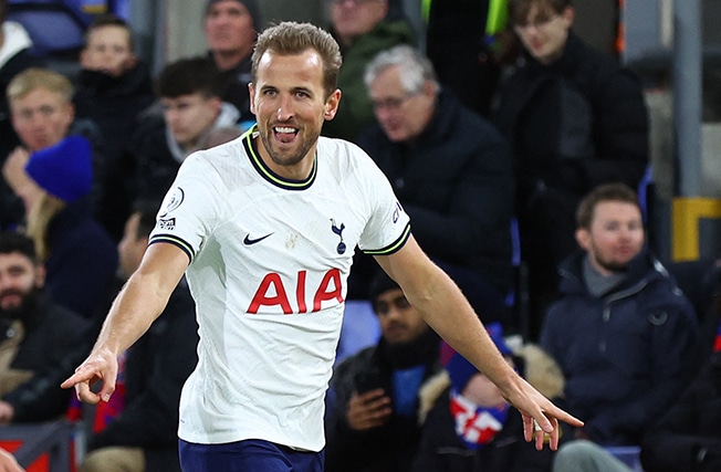 image Kane closes in on Greaves record, Forest move out of bottom three