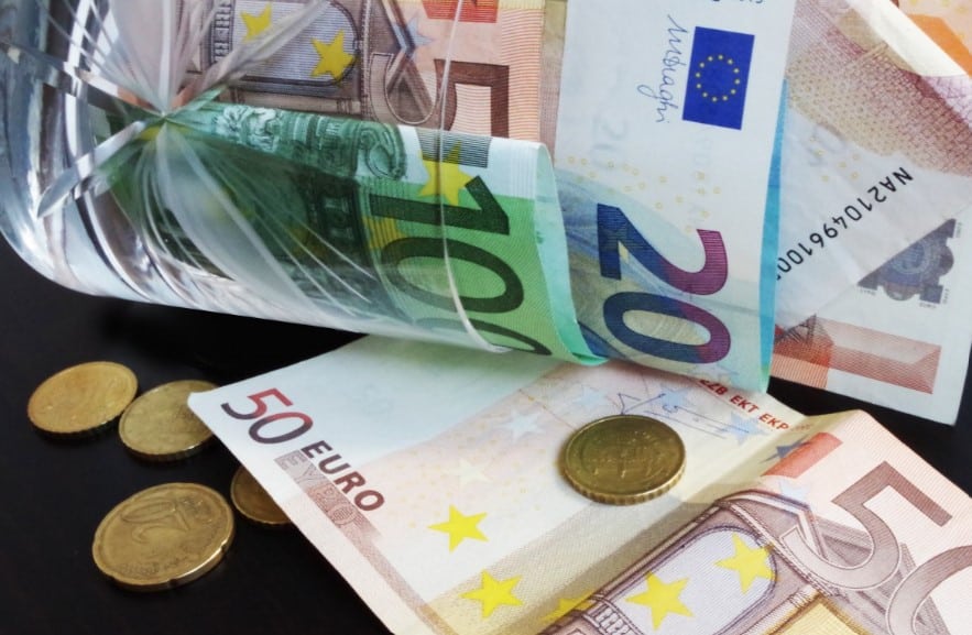 euro cash note cyprus business now